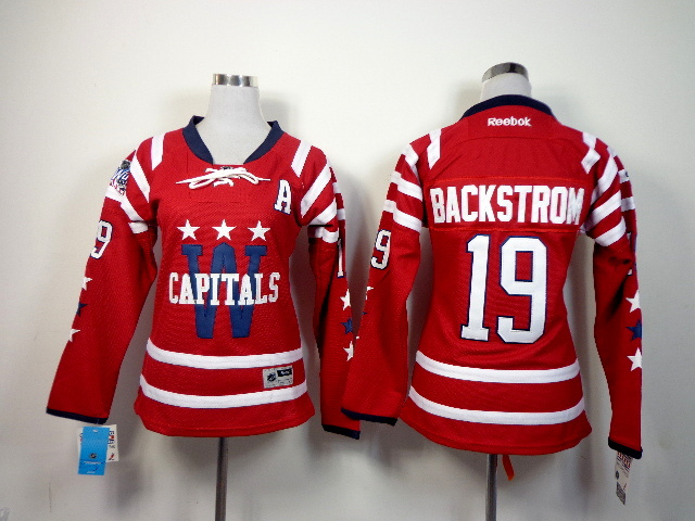 Capitals price. Nicklas Backstrom Jersey. Мини джерси хоккей в машину. Девушка в джерси Овечкина. Купить толстовку Вашингтон Кэпиталз.