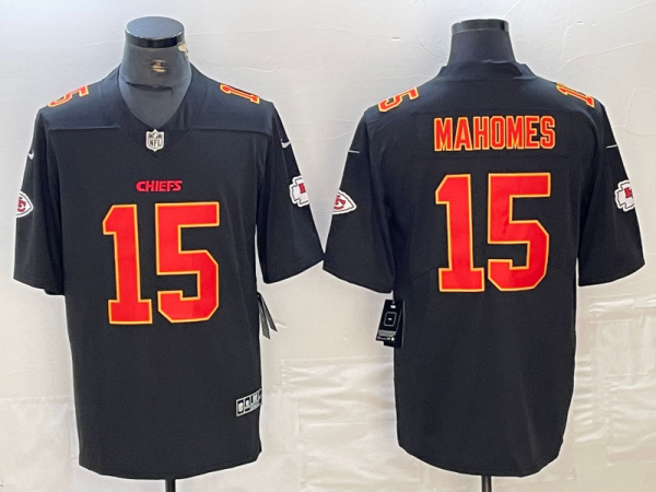 Men's Kansas City Chiefs #15 Patrick Mahomes Black Vapor Untouchable Limited Football Jersey