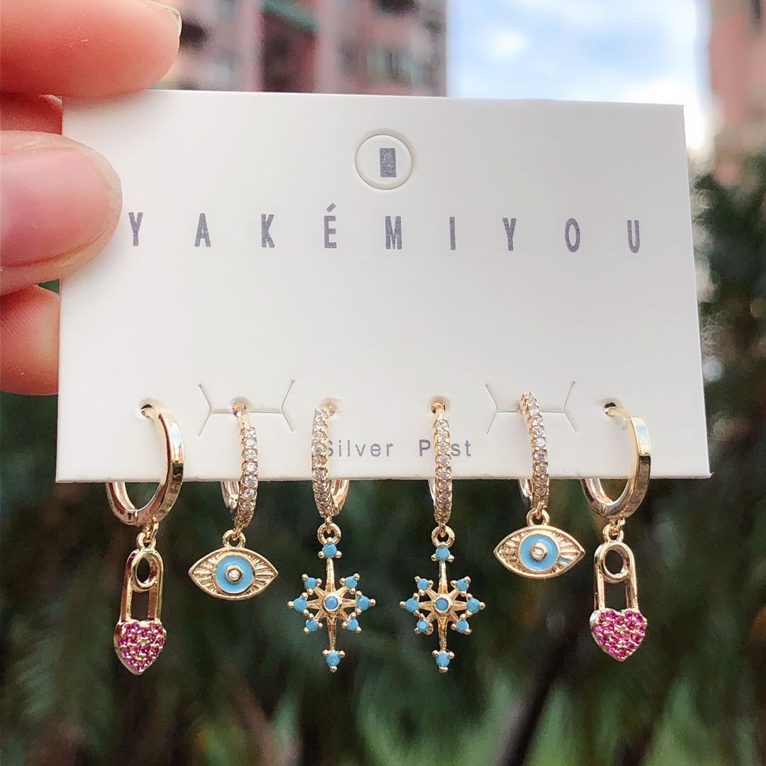 Set safe pin charms earring