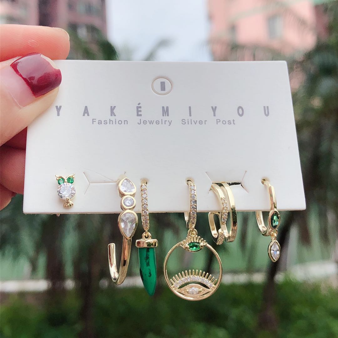 Set mess green charms earring