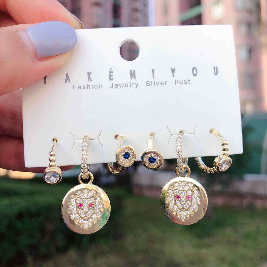Set tiger charms earring