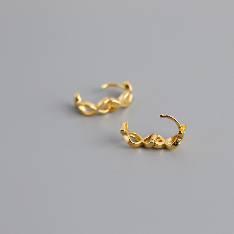 Digital8 Charm Smooth-faced Ear Clip S925 Earrings