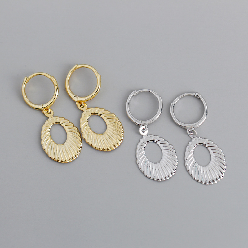 Hyperbole Wavy Ear Clip S925 Silver Earrings