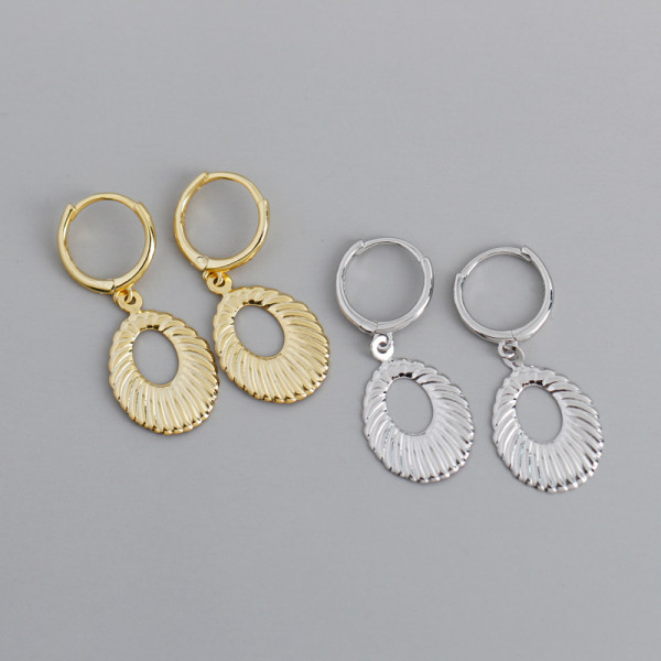 Hyperbole Wavy Ear Clip S925 Silver Earrings