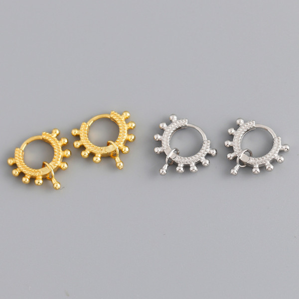 Small Ballpoint Ear Clip S925 Silver Earrings