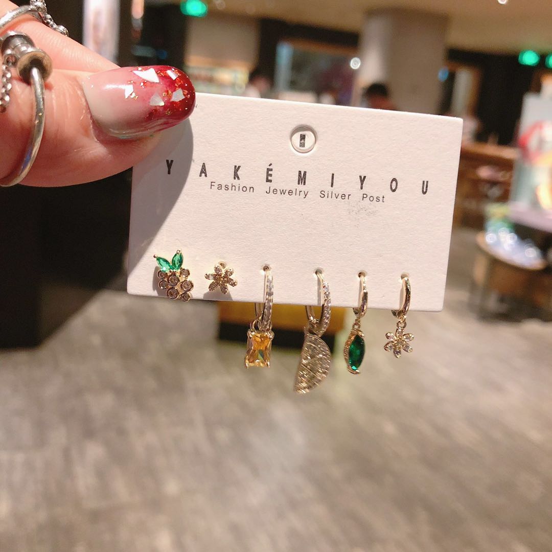 Copy Pinapple charms set earring
