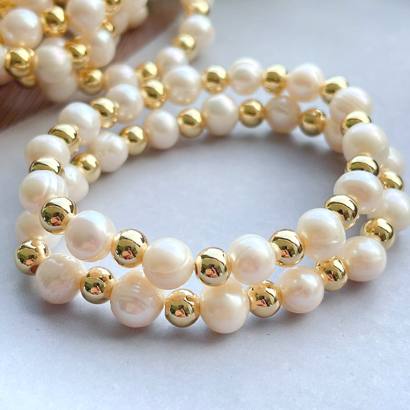 Fresh water Pearl And Gold Bead Elastic Bracelet