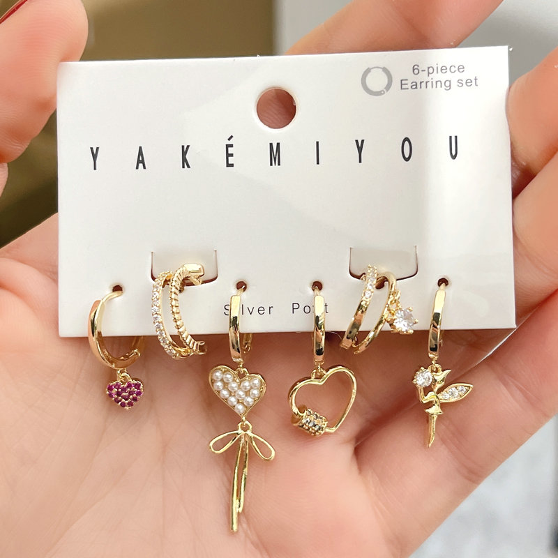 Heart charm set earring