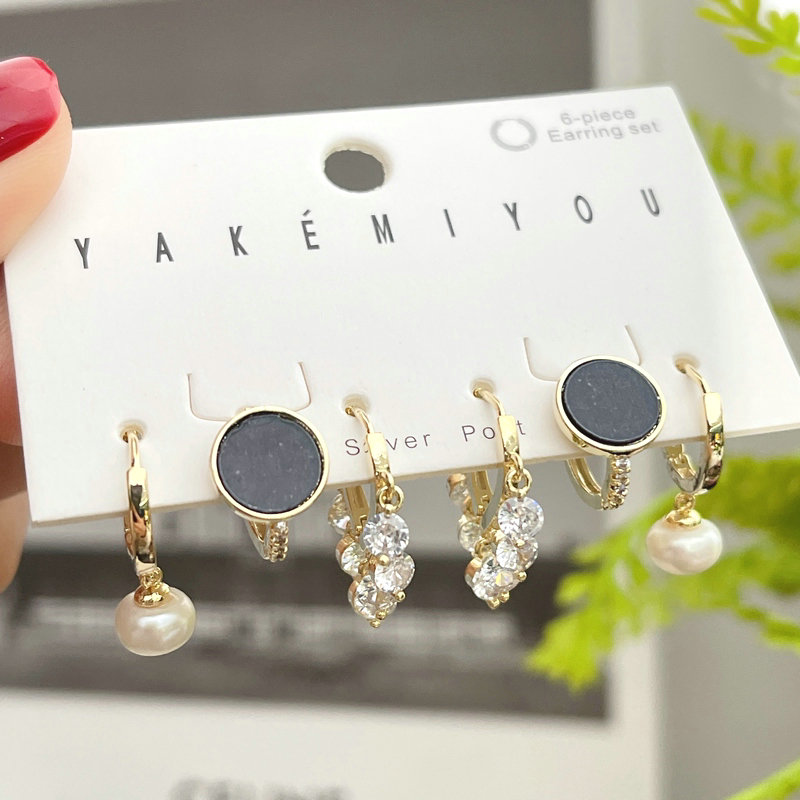pearl charm set earring