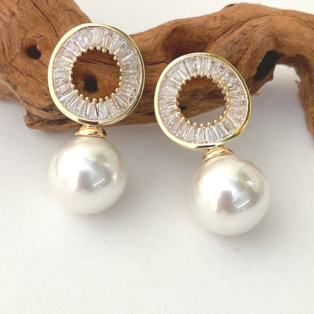 Mirco Pave Zircon Earring With Round Pearl