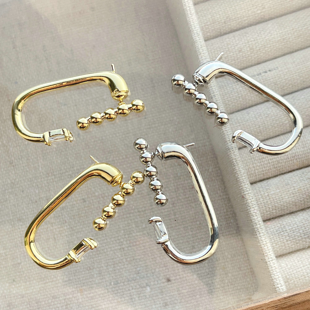U Shape Earring