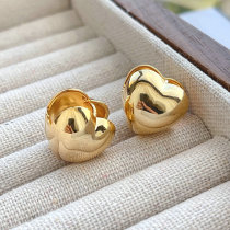 Gold Heart Stud