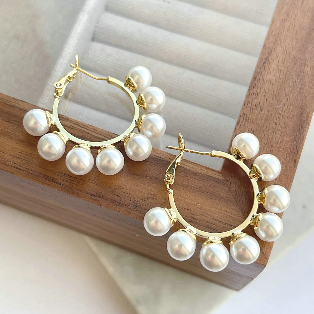 Pearl Hoop