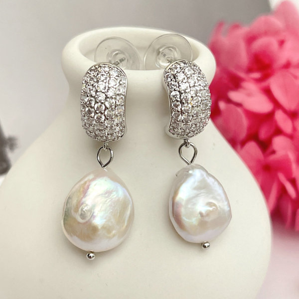 Fresh Water Pearl Charm Earring