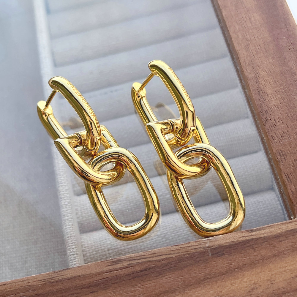 Gold chain link earring