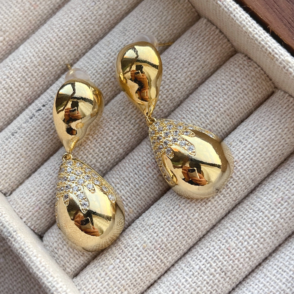 Water drop earring