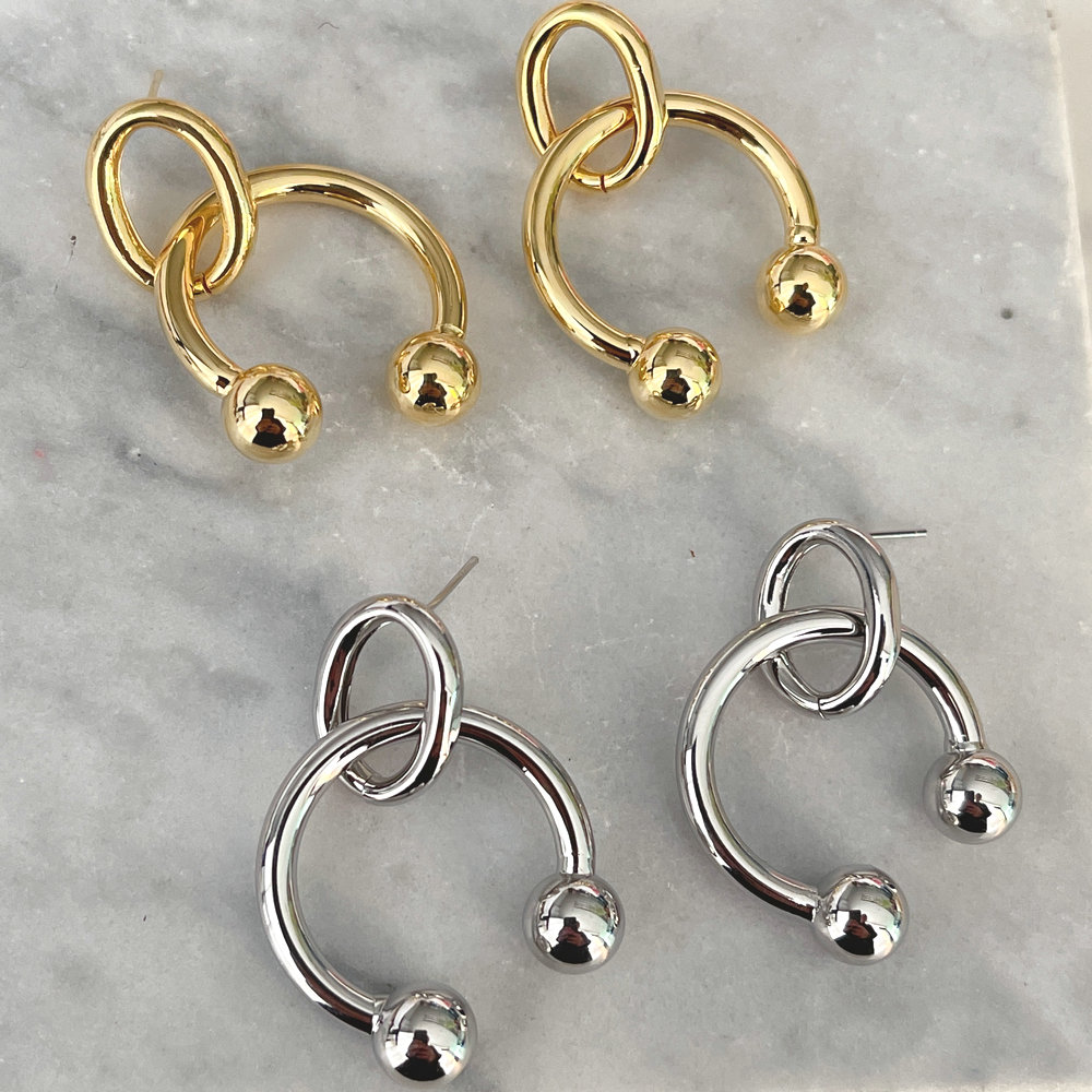 Plain metal earring