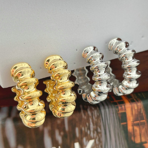 Metal Bamboo Earring