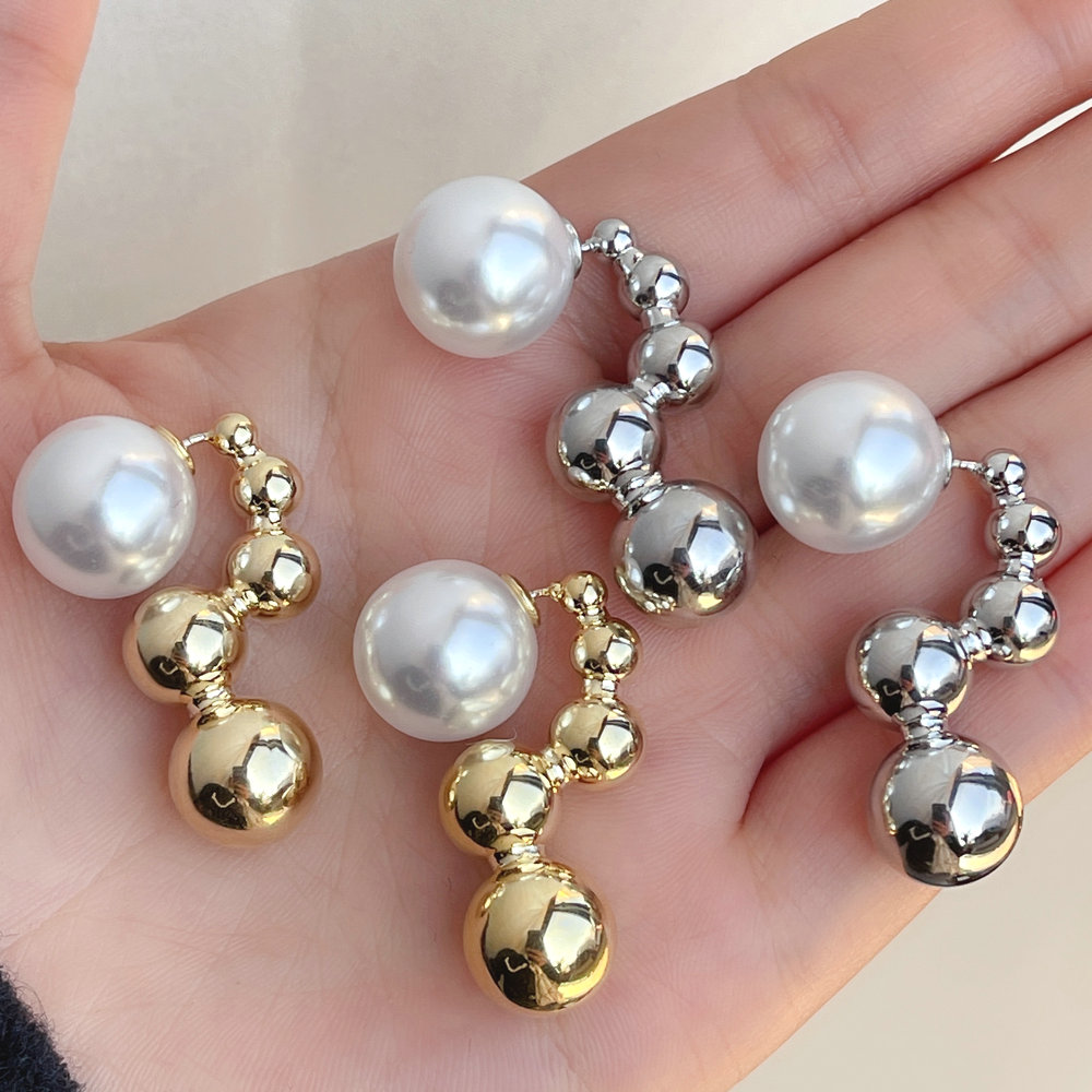 Gold ball s earring