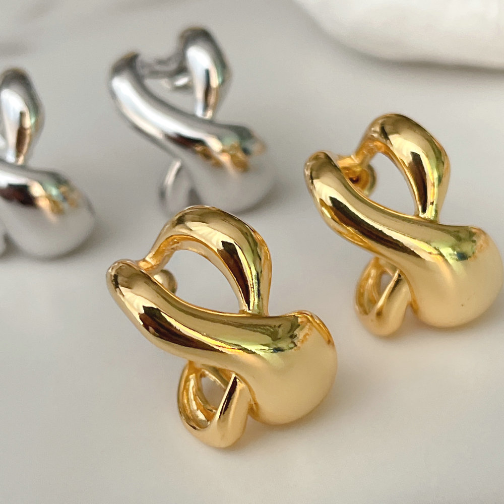 Cross metal Earring