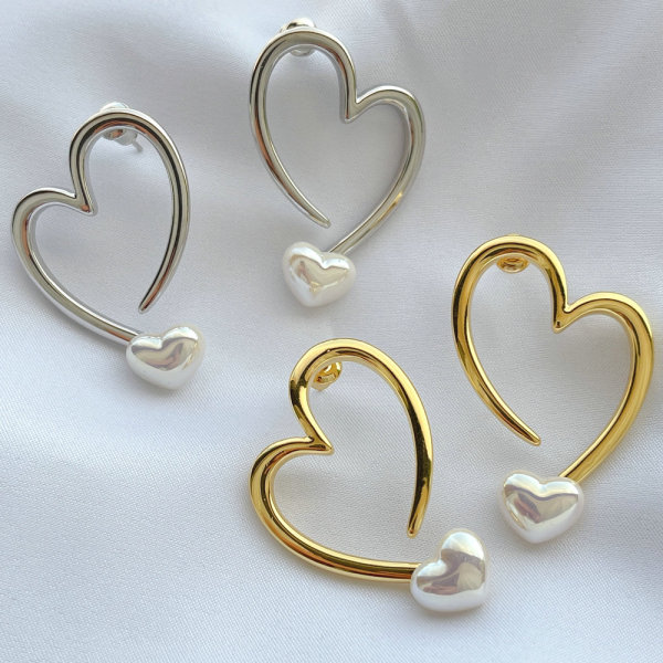 Big heart earring stud with heart pearl