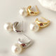 Round pearl charm earring