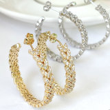 C big hoop overlapping earring