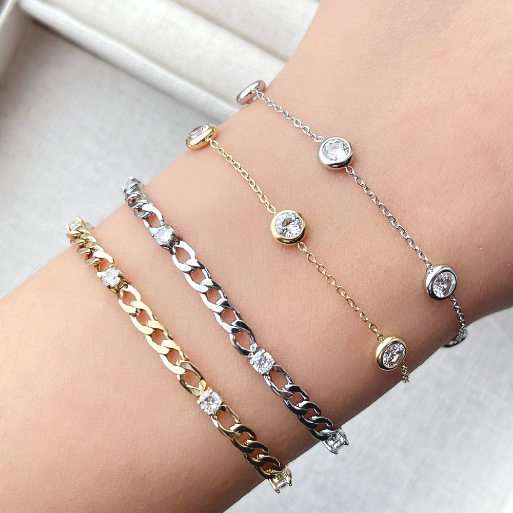 Thin chain stainless with round zircon charm