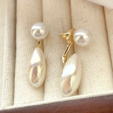 Long pearl earring