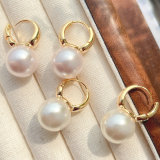 U hoop earring with round pearl charm CMEADL2363737