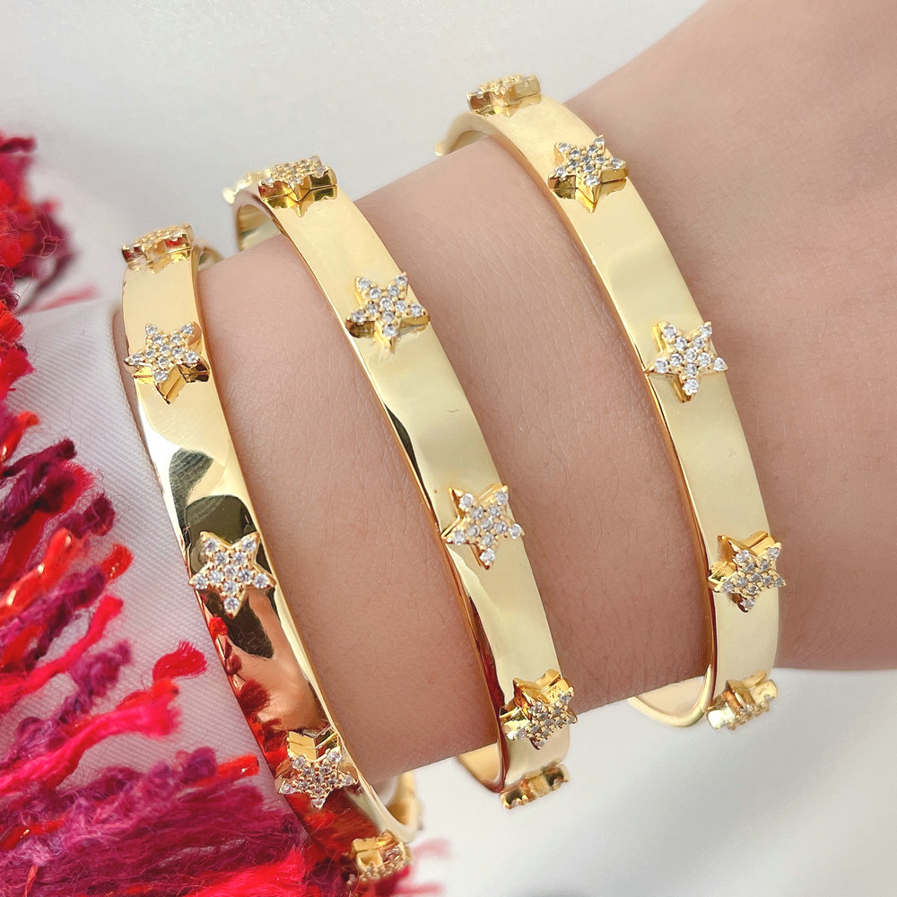Pave full star bangle