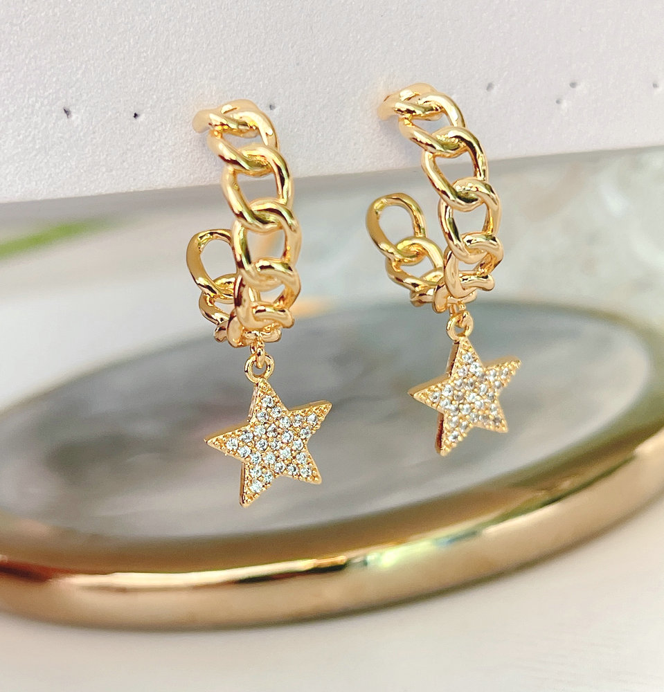 One star charm earring