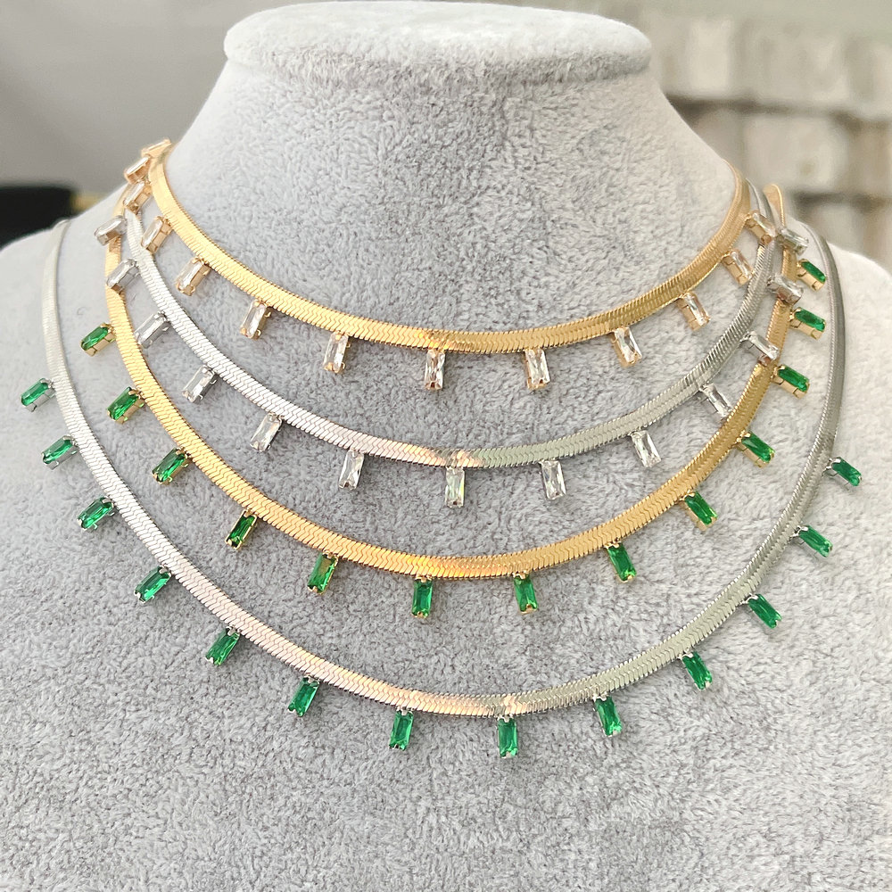 Square clear/green zircon charm bonne stainless necklace