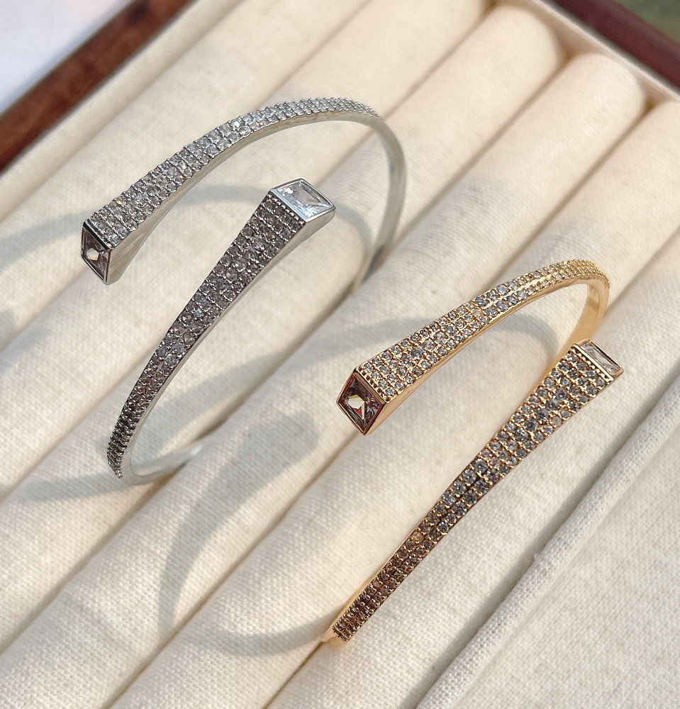 Pave zircon S bangle