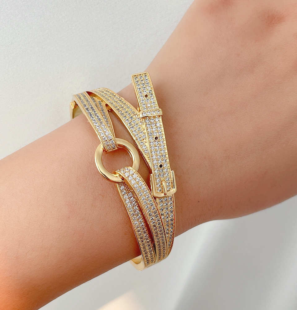 Pave zircon fine bangle