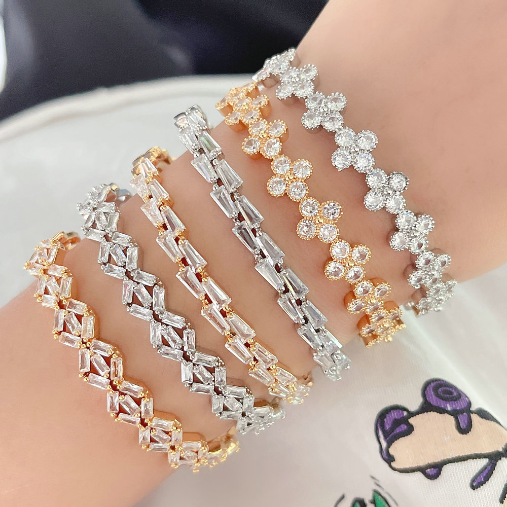 Pave Clover Bangle