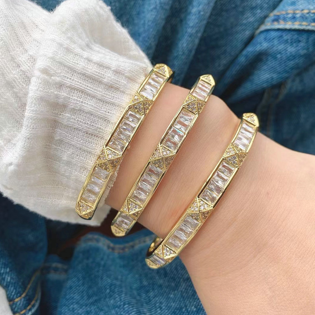 Square zircon bangle