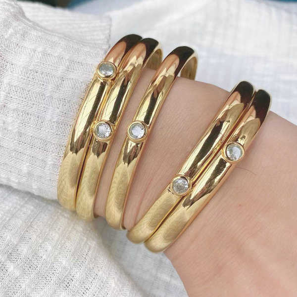 18k plating Plain metal bangle for women jewelry