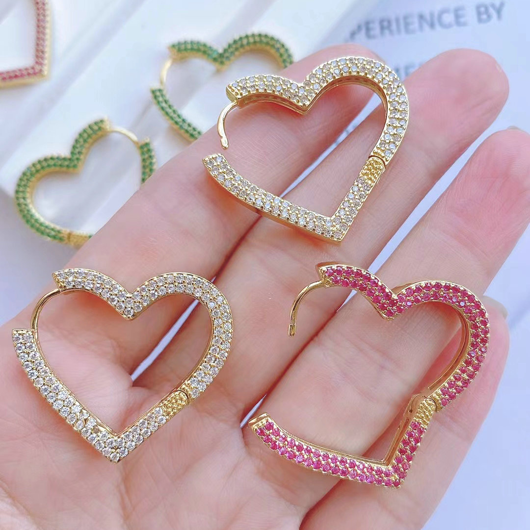 Zircon hearts earring