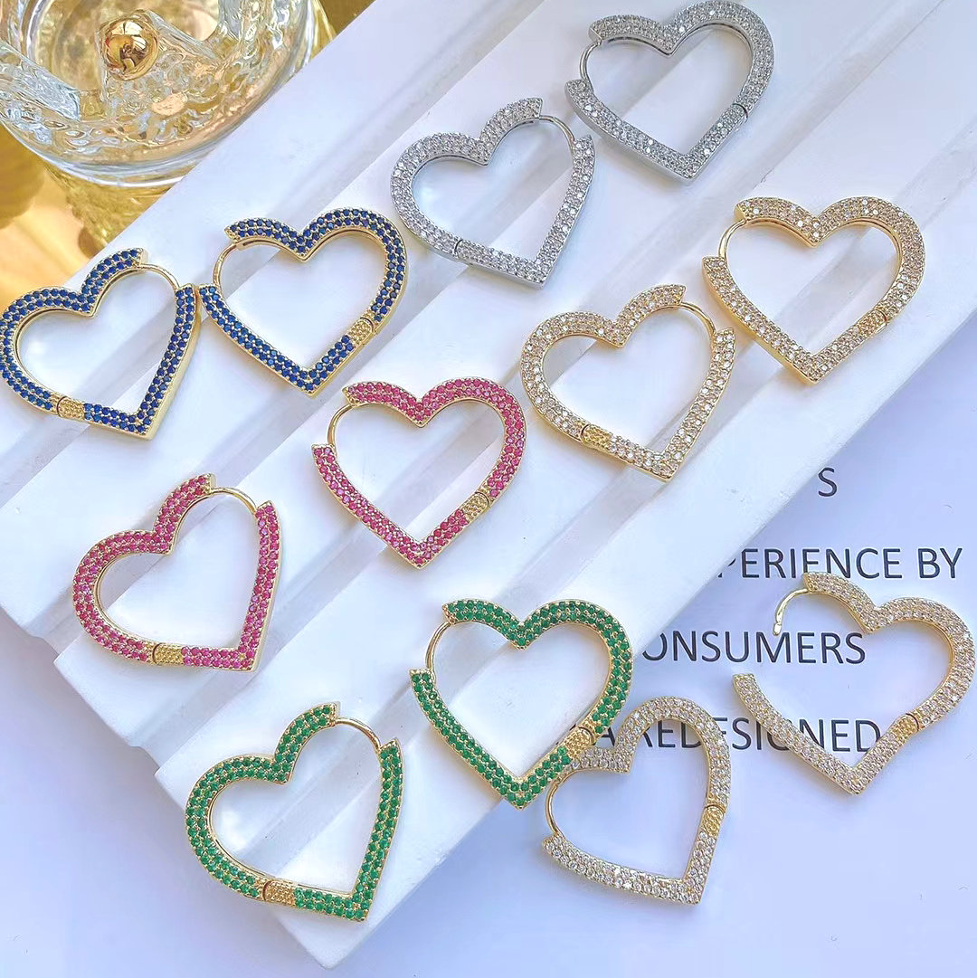 Zircon hearts earring