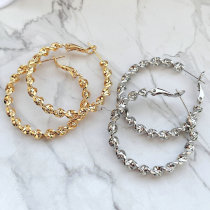 Twist hoop earring