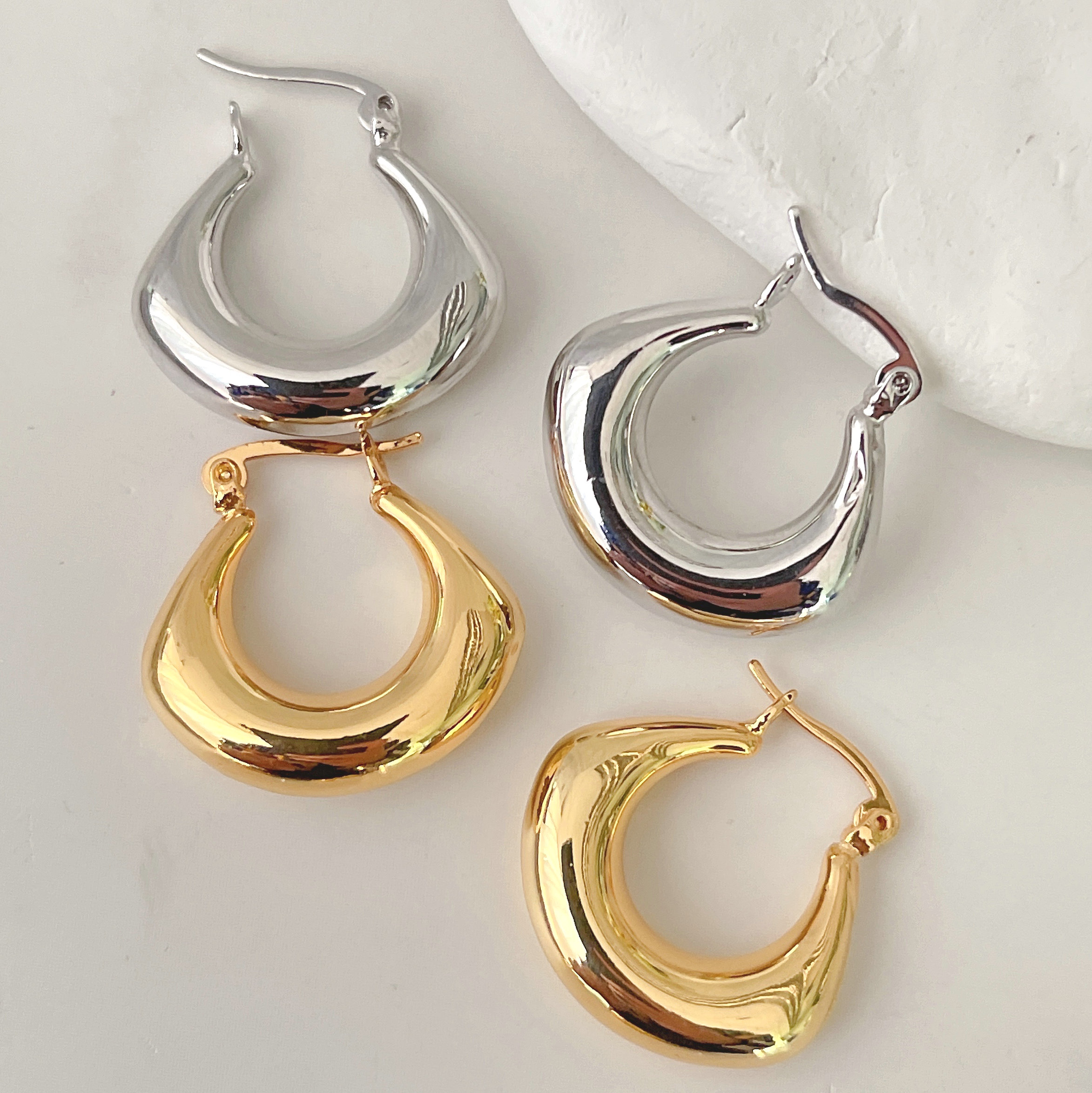 Oval Metal Earring CMEDYX-2376963