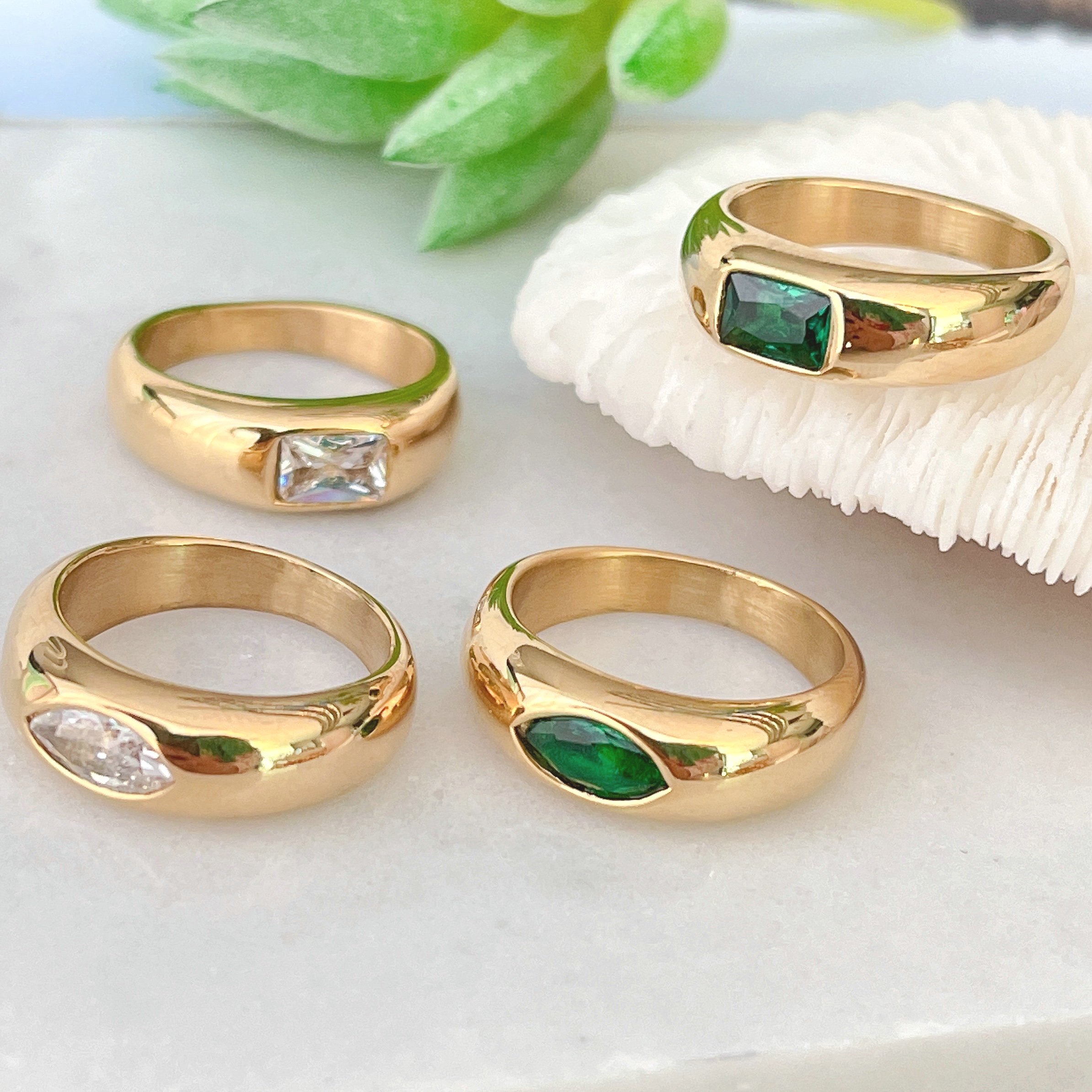 18k Gold Plated Green / White Stone Stainless Ring