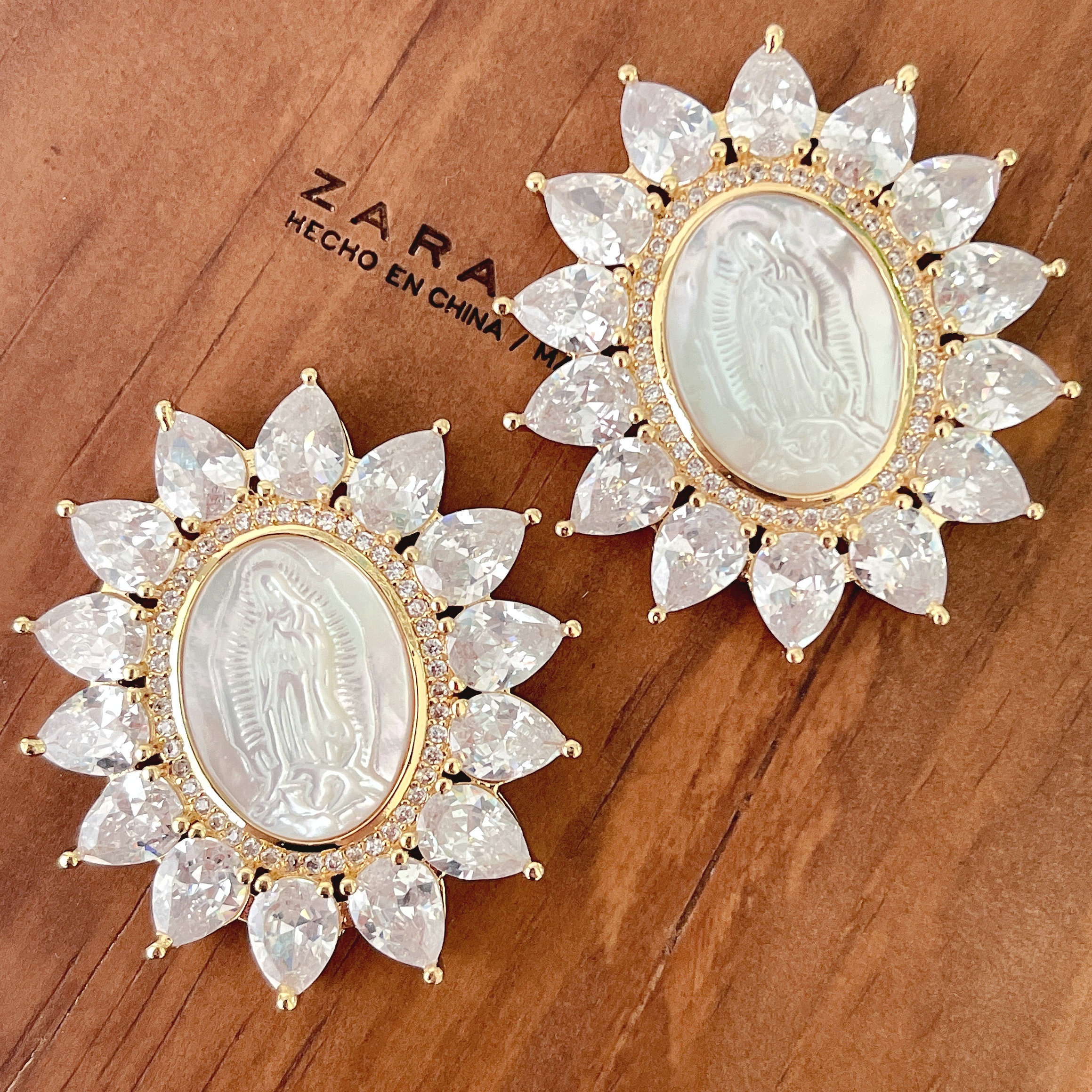 18K Gold Plated Mirco Pave Virgin Mary Pendant