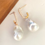 Fashion Baroque Pearl Earring
