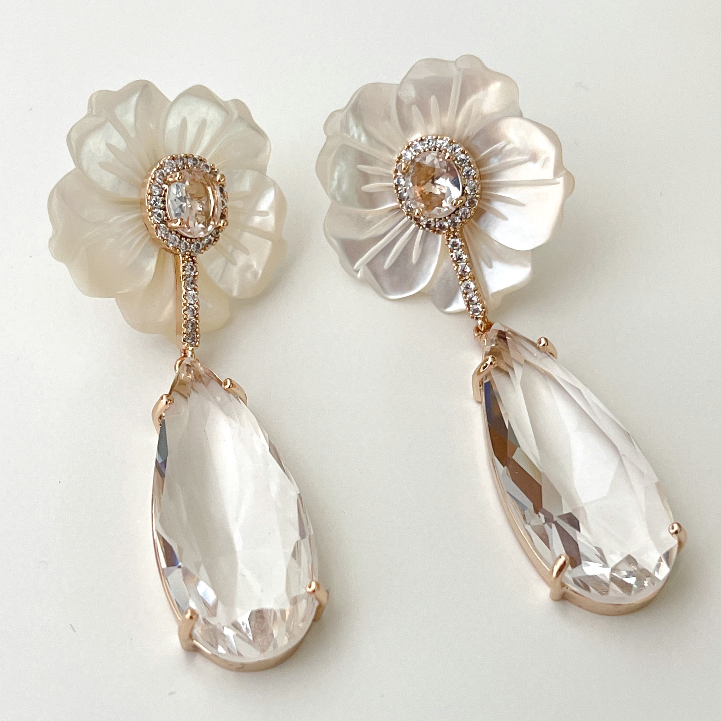 Shell flower earrings with Water Drop Pendant