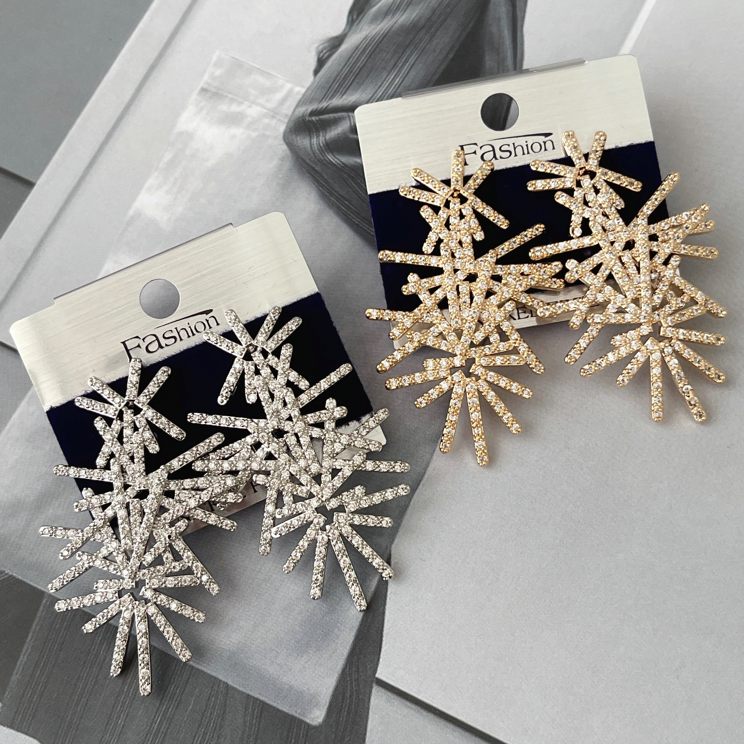 Mirco Pave Star Earrings CMEGL-2399318