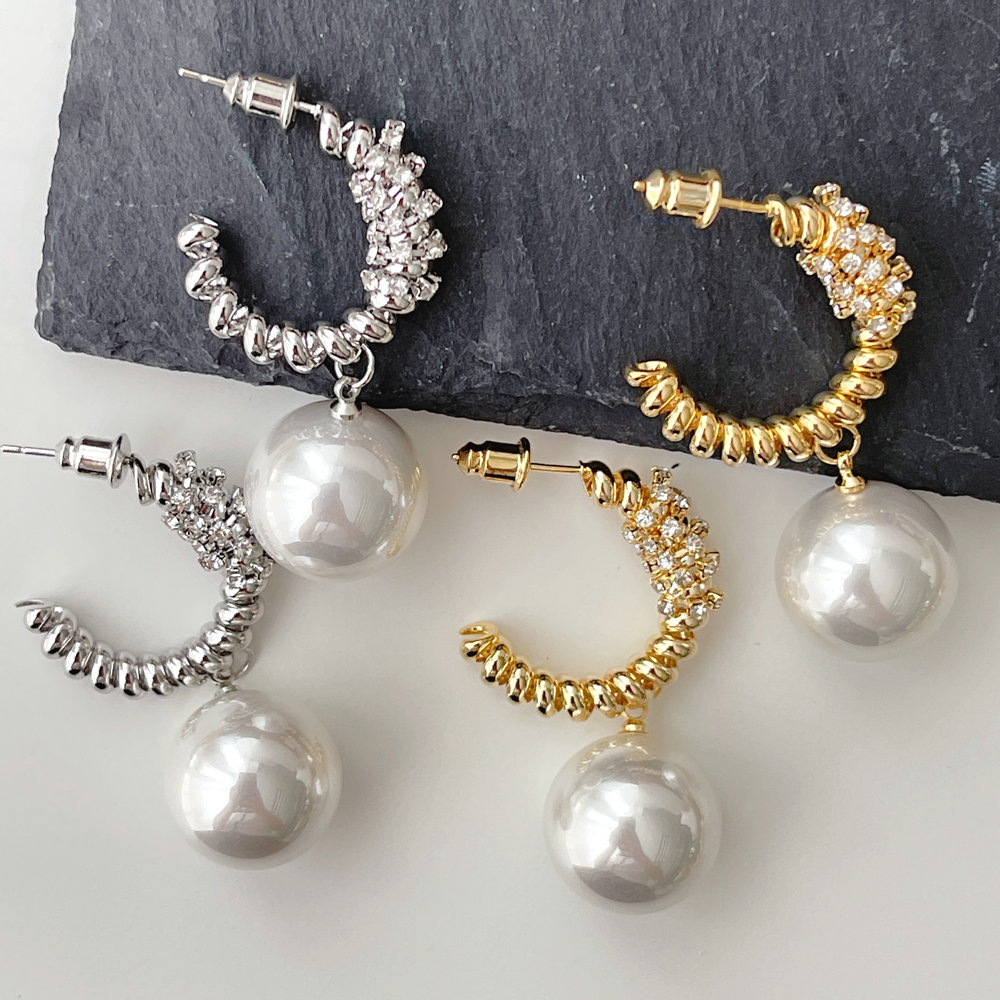 Big Pearl Charm Earrings CMEDYX-2399437