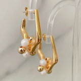 Fashion Metal Earrings With Round Pearl Charm