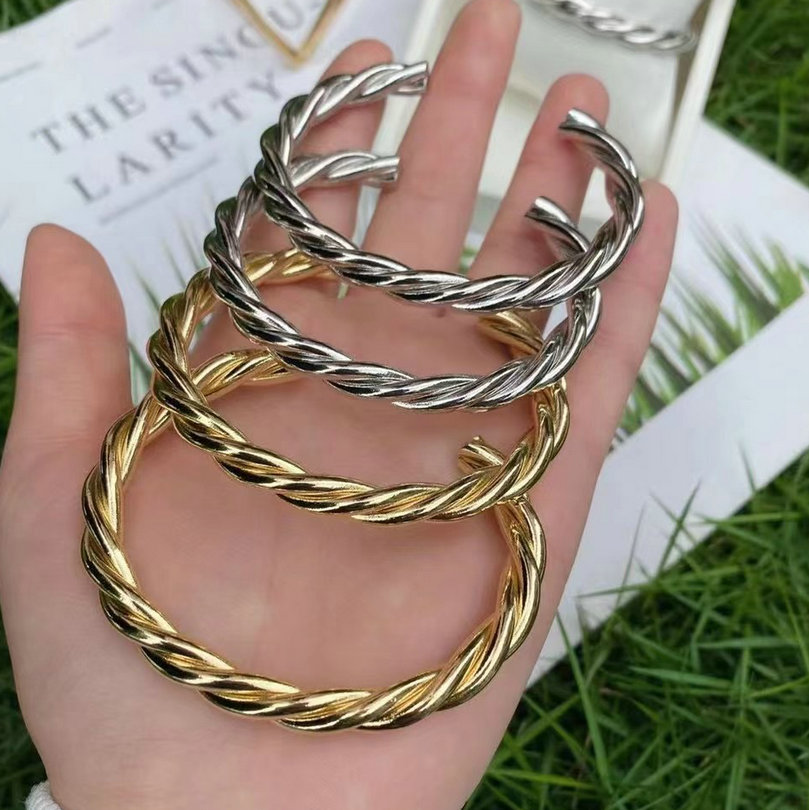 Twist Cuff